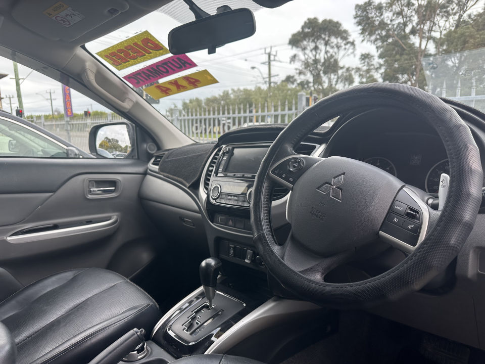 2016 MITSUBISHI TRITON