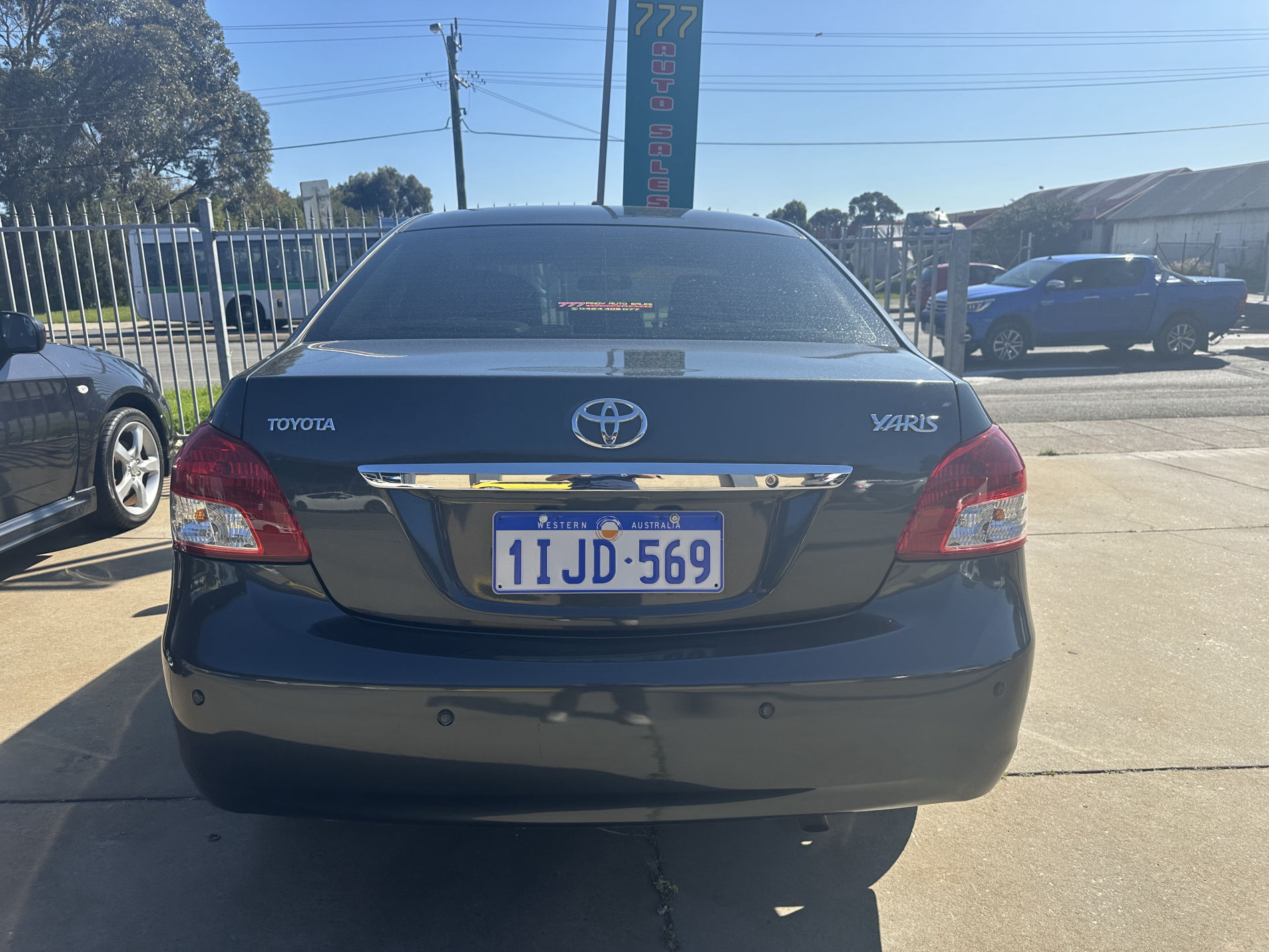 2012 TOYOTA YARIS