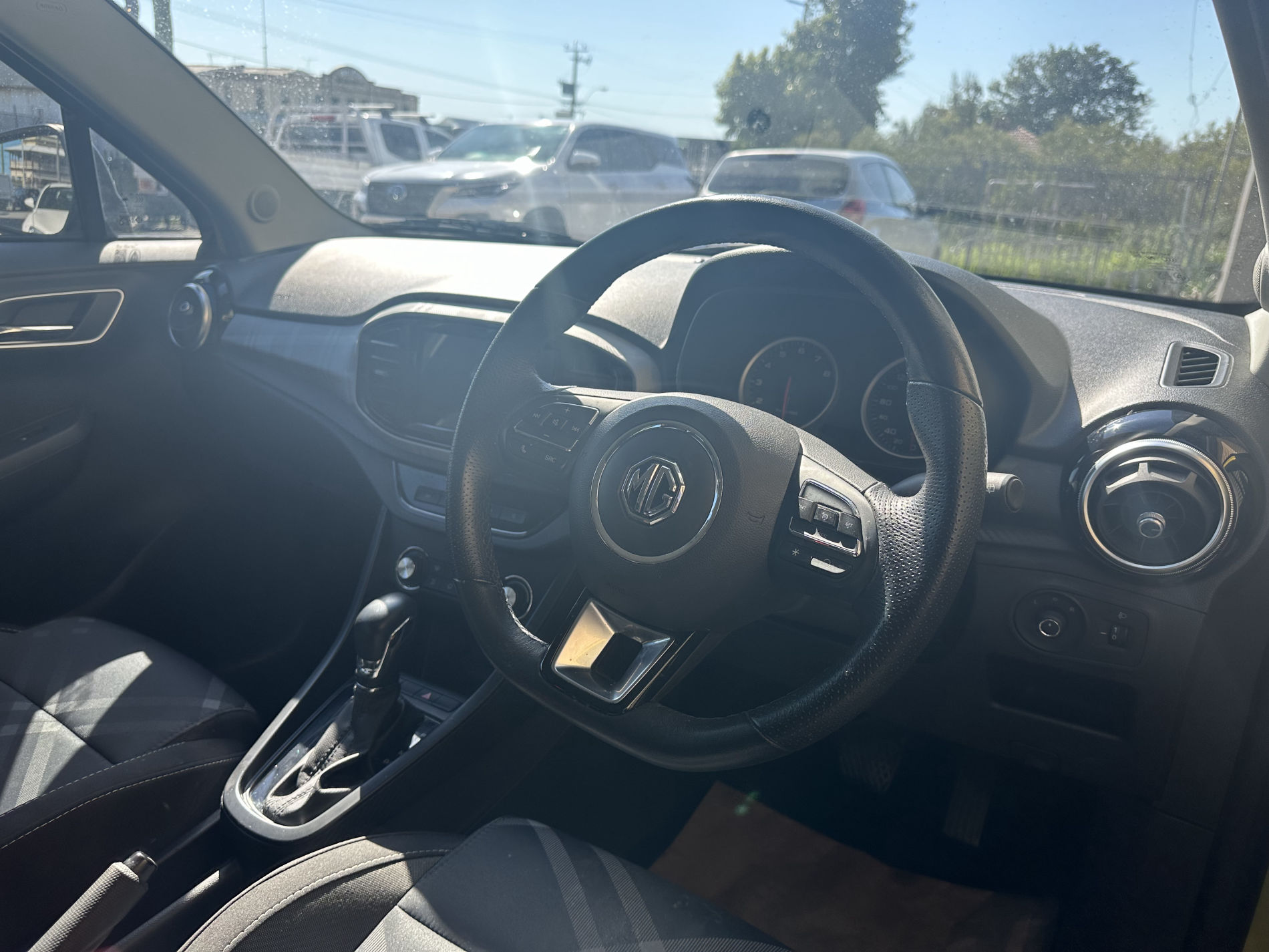 2022 MG3