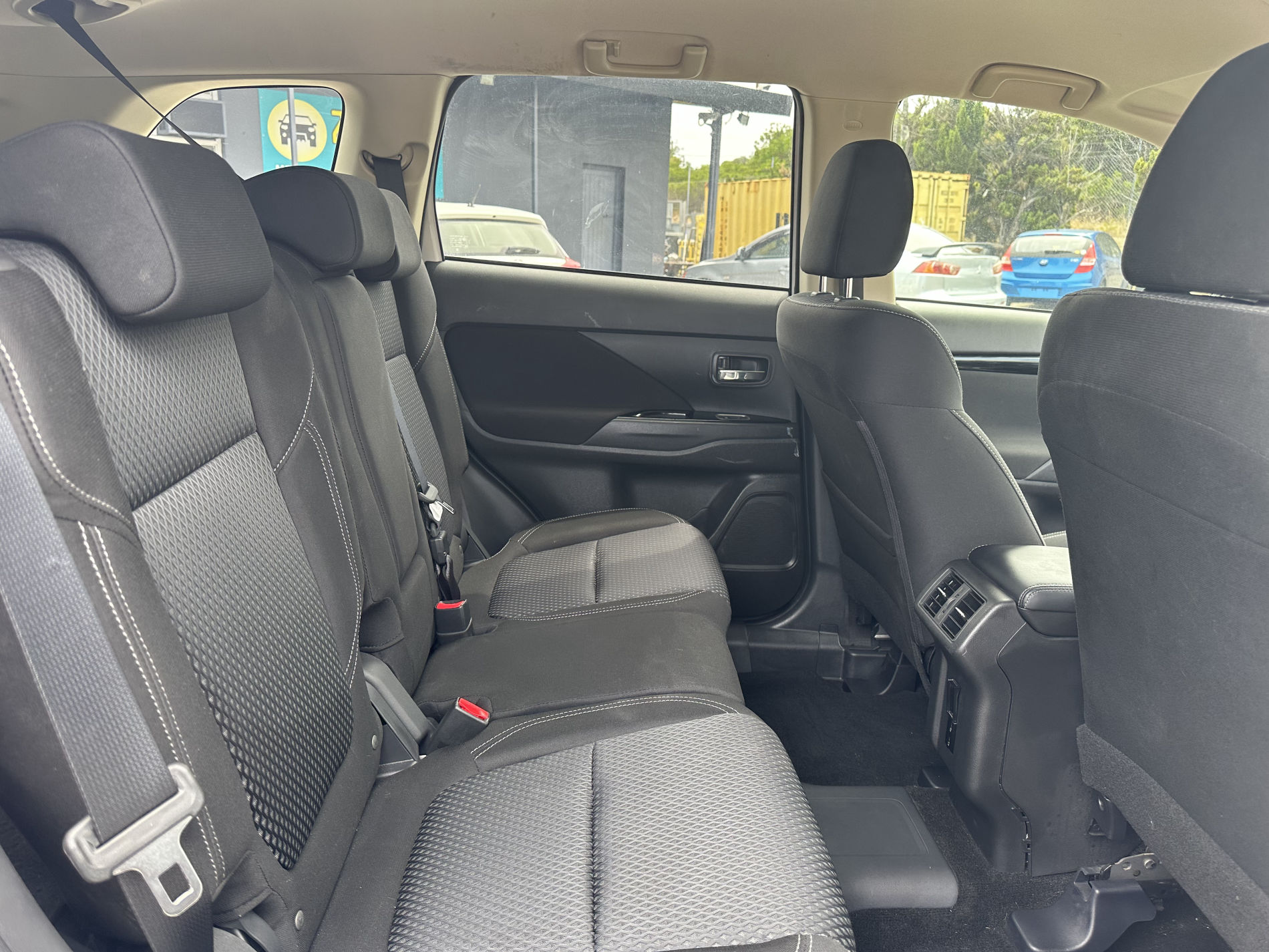 2021 MITSUBISHI OUTLANDER