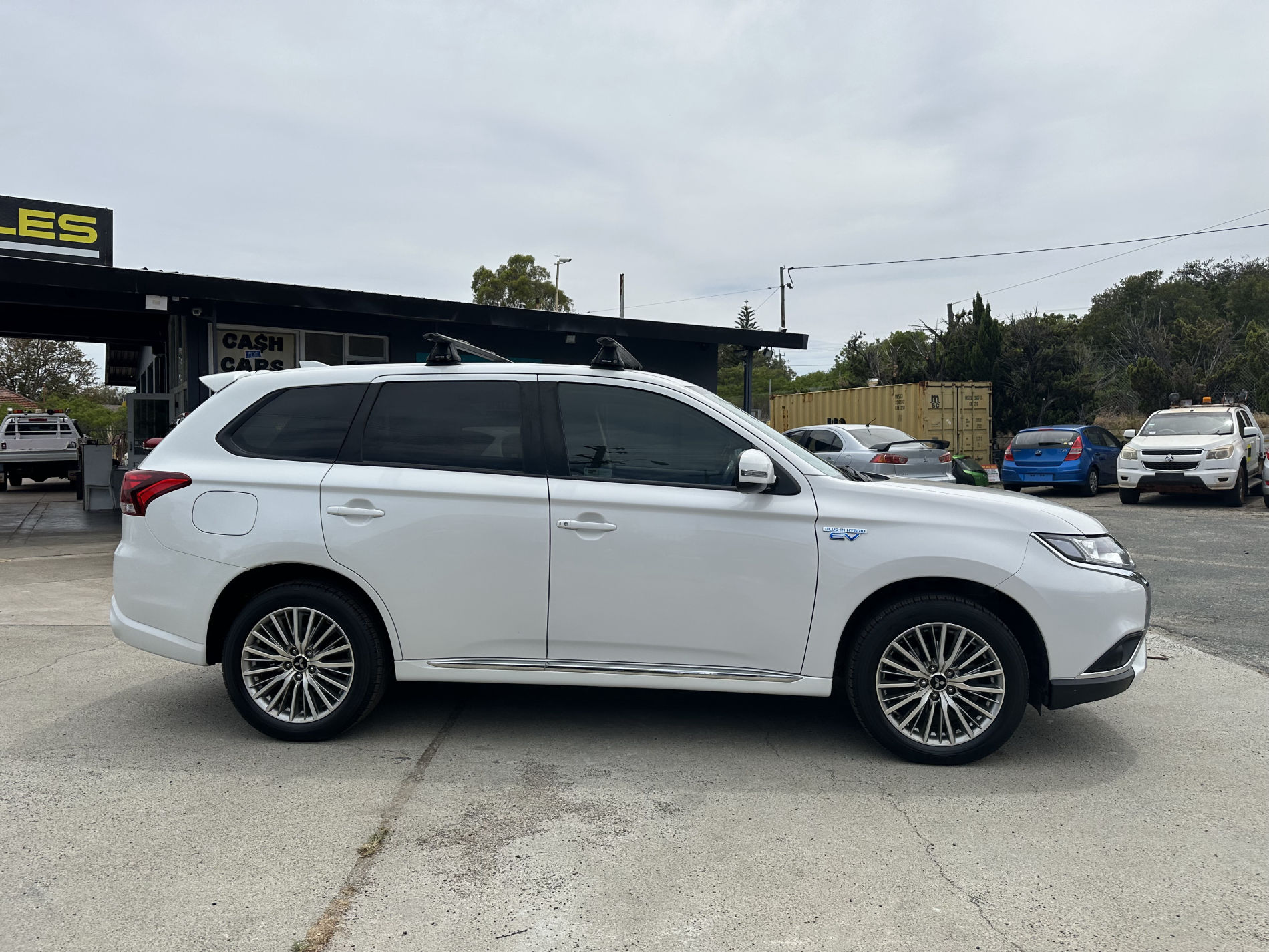 2021 MITSUBISHI OUTLANDER